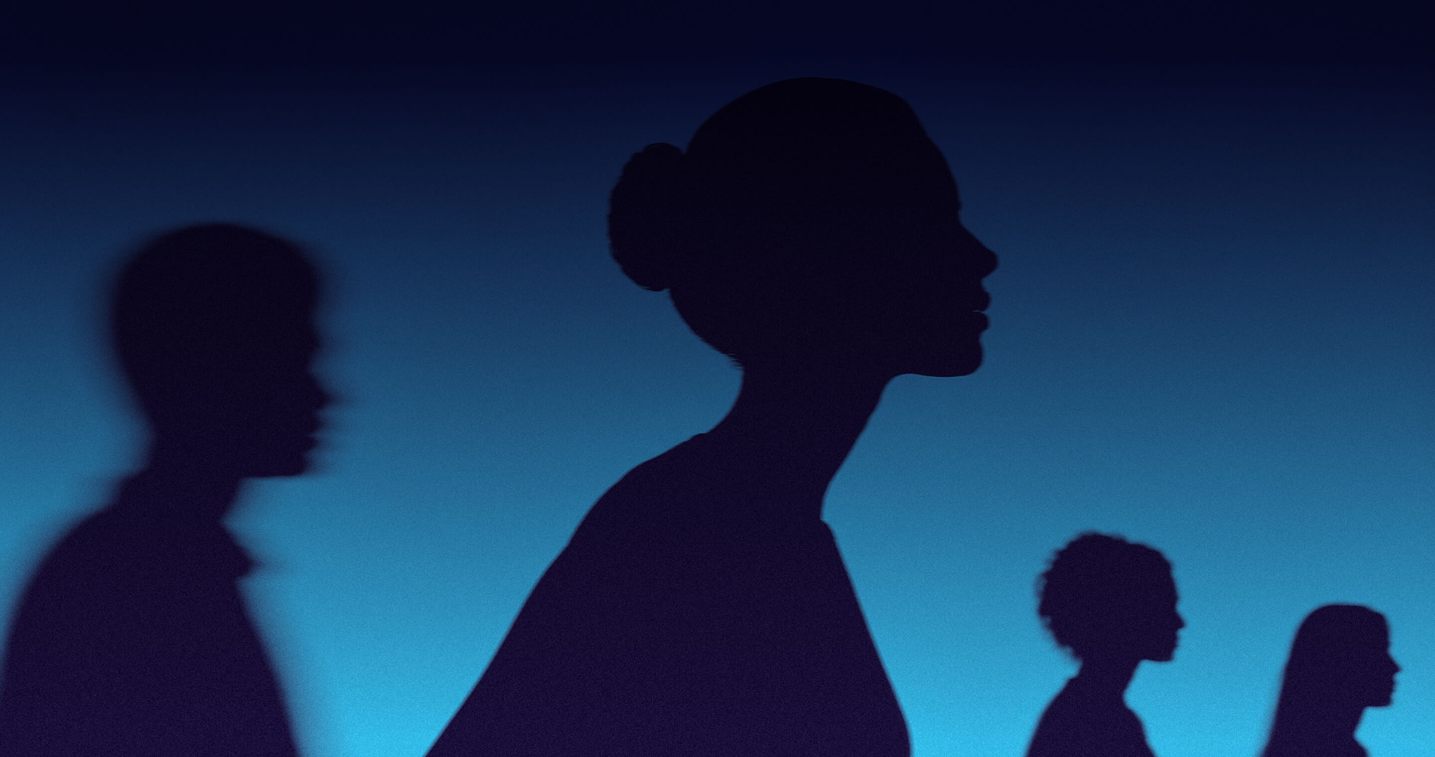 mujer mirando al futuro